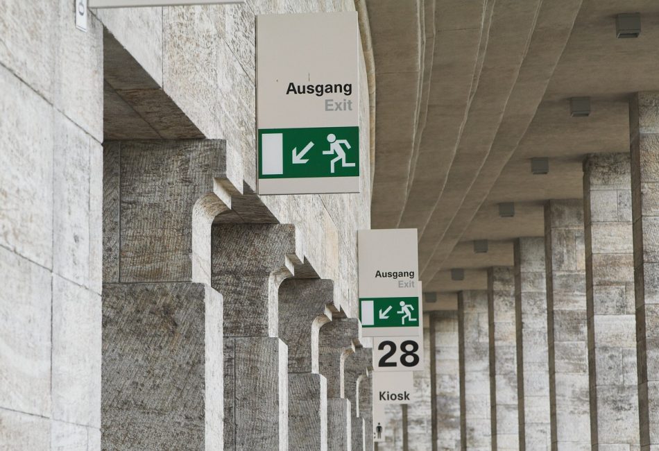 escape-route-1040527_1280